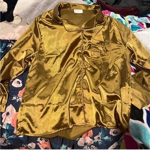 FEARLESS (TAYLOR'S VERSION) SATIN PAJAMA SET LIMITED EDITION